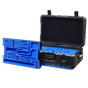 Mousse polyéthylène réticulée usinée sur mesure pour la présentation de produits en valise
