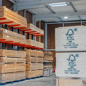 Panneaux de bois certifiés FSC utilisés pour la fabrication de caisses bois sur mesure