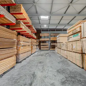 stock de bois destiné à la fabrication d’emballages bois sur mesure