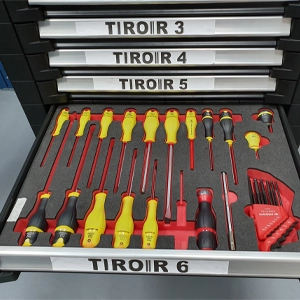 tournevis rangés dans un plateau mousse 5S sur mesure